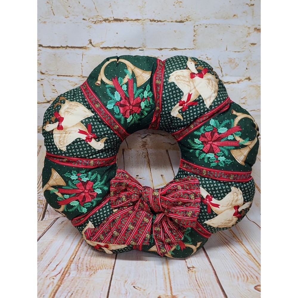 Vintage Stuffed Wreath Christmas Goose French Horns Puffy Fabric 18"
